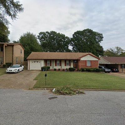 4424 Deerland St, Memphis, TN 38109