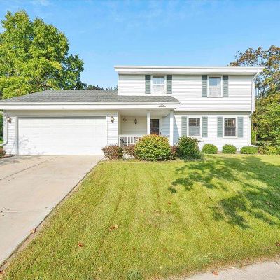 444 N University Dr, Waukesha, WI 53188