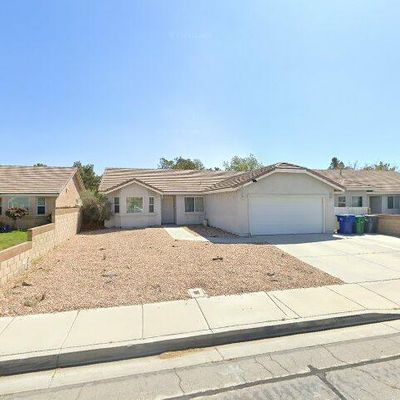 44846 Fenhold St, Lancaster, CA 93535