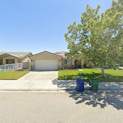 45324 Robinson Dr, Lancaster, CA 93535