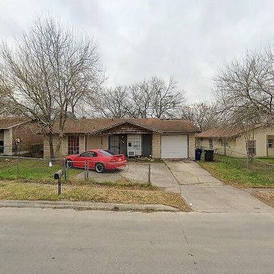 5326 War Cloud Dr, San Antonio, TX 78242