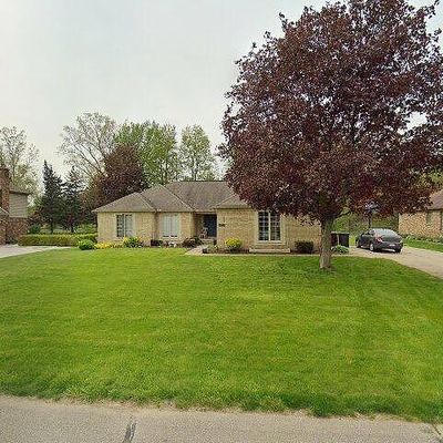 53497 Marian Dr, Shelby Township, MI 48315