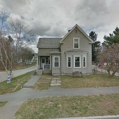 54 Gill St, Auburn, ME 04210