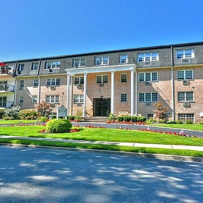 540 Fairview Ave #204, Westwood, NJ 07675