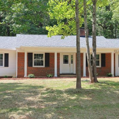 541 Charles Dr, Appomattox, VA 24522