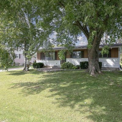 541 Mckinley Ave, Omro, WI 54963