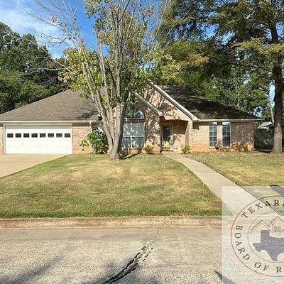 5411 Woodline Dr, Texarkana, AR 71854