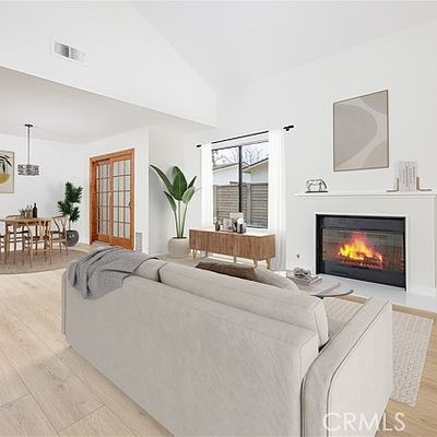 543 Victoria Street, Costa Mesa, CA 92627