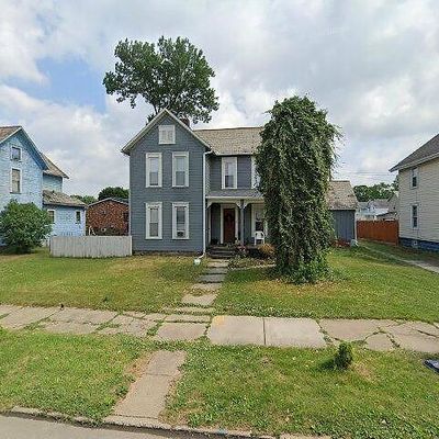 545 Ray Ave Nw, New Philadelphia, OH 44663