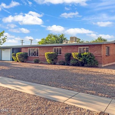 5511 E Copper St, Tucson, AZ 85712