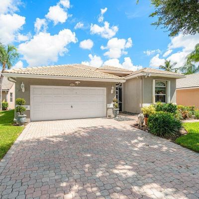 5536 Grande Palm Cir, Delray Beach, FL 33484