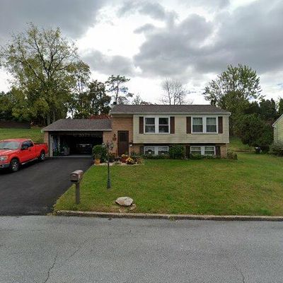 5581 Edsel St, Harrisburg, PA 17109