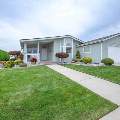 565 Canyon Dr, East Wenatchee, WA 98802