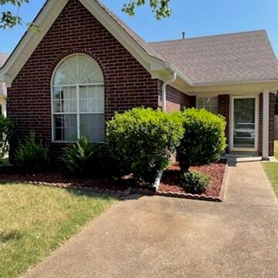 5692 Kayla Dr, Southaven, MS 38671