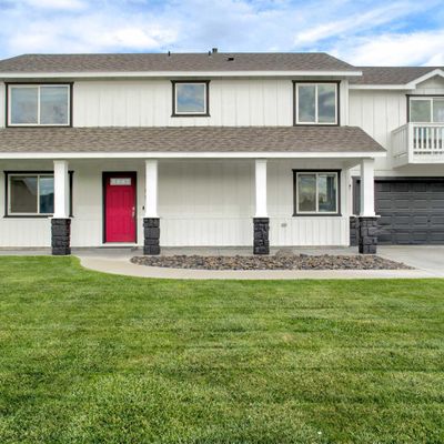 5705 Coppercap Mountain Ln, Pasco, WA 99301