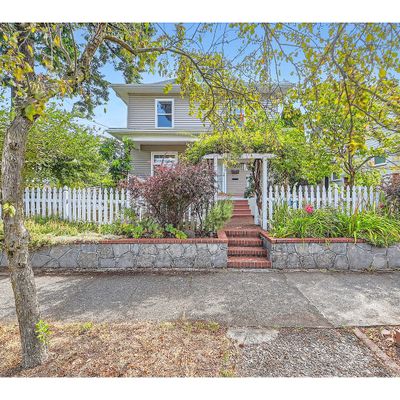 5722 Ne 9 Th Ave, Portland, OR 97211