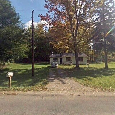 5735 Johnson Rd, Coloma, MI 49038