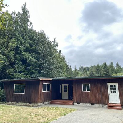 57400 Gateway Rd, Coquille, OR 97423