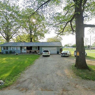 57486 Beverly Dr, Elkhart, IN 46517