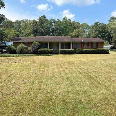 579 Dover Pl, Smiths Station, AL 36877