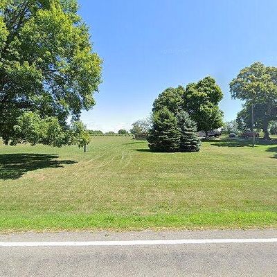 5833 Lincoln Ave, Stevensville, MI 49127