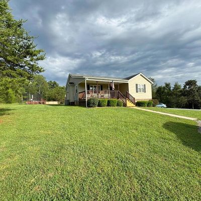 5870 New London Rd, Forest, VA 24551