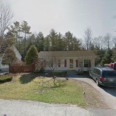 59 Mark St, Lewiston, ME 04240