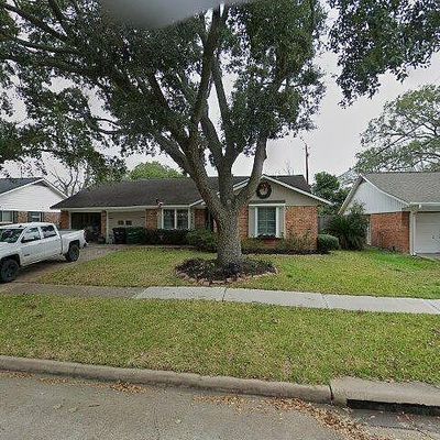 5902 Ariel St, Houston, TX 77074