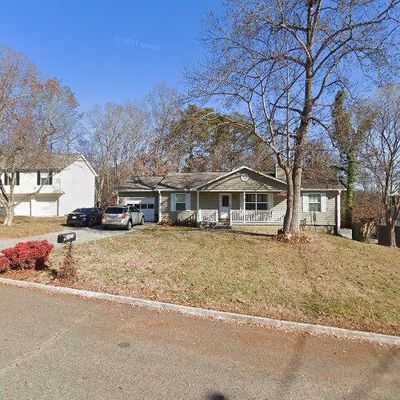 5924 Mondale Rd, Knoxville, TN 37912