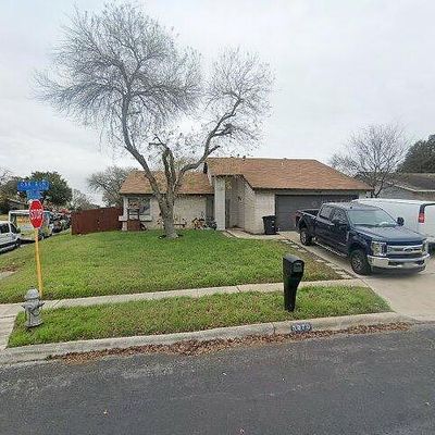 5970 Oak Run St, San Antonio, TX 78247