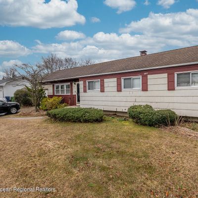 6 Brixton Pl, Neptune, NJ 07753