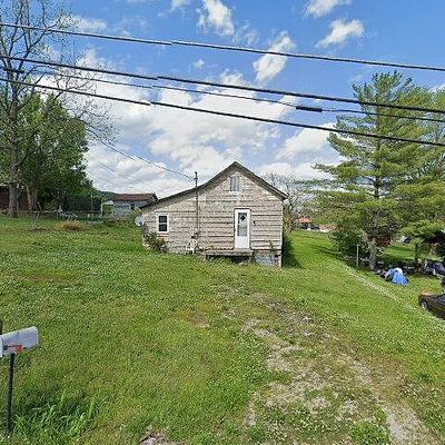 505 S Cumberland Ave, La Follette, TN 37766