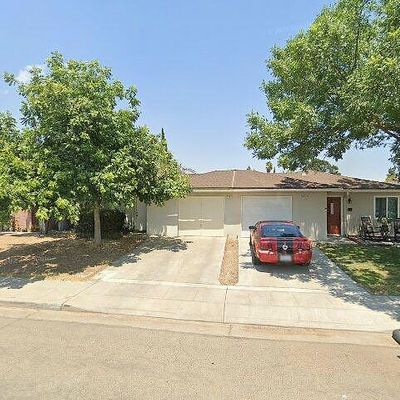 5066 W Ashcroft Ave, Fresno, CA 93722