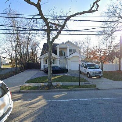 51 Atlantic Ave, Freeport, NY 11520