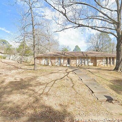 510 Hollyberry Dr, Clinton, MS 39056