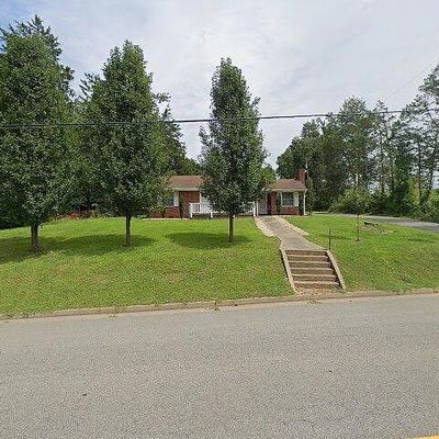 5145 Drakes Main St, Drakes Branch, VA 23937