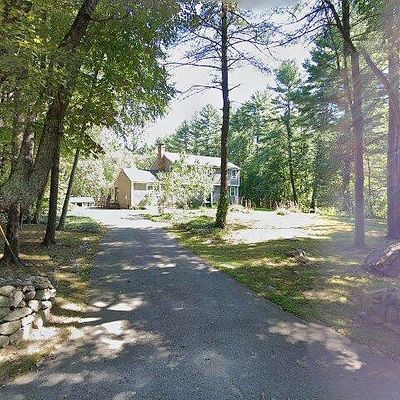 52 Davis Rd, Tyngsboro, MA 01879