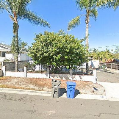 521 Blackbird Dr, Vista, CA 92083