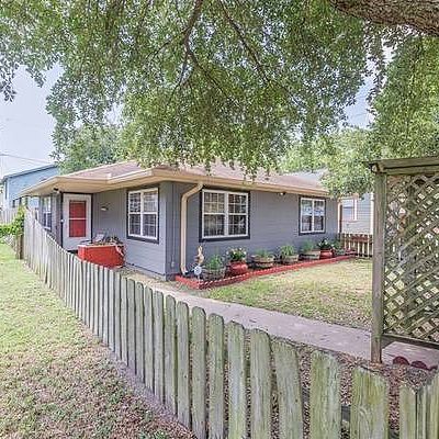 5217 Ave N 1/2 #A / B, Galveston, TX 77551