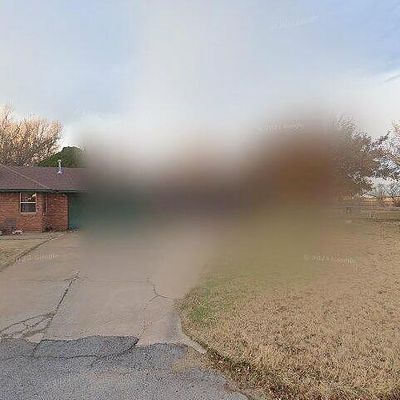 523 N Oak St, Crescent, OK 73028