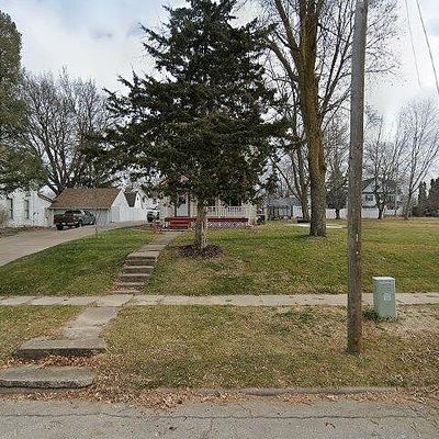 526 S Marion Ave, Washington, IA 52353