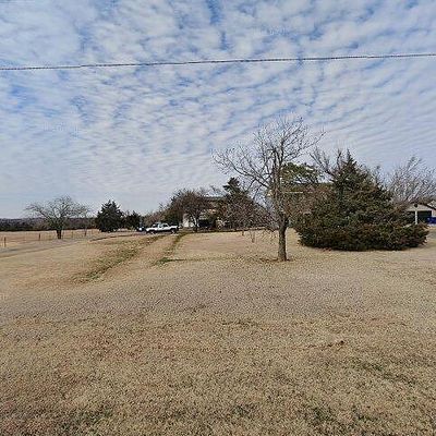 526 W Lake Rd, Guthrie, OK 73044