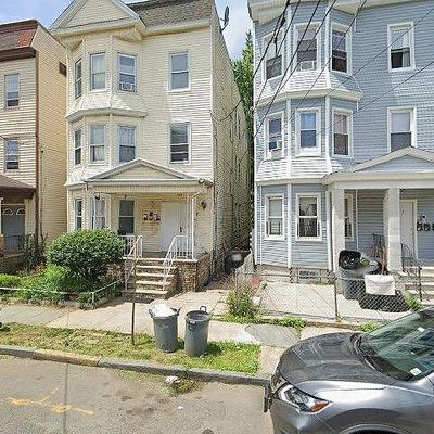 527 S 21 St St, Irvington, NJ 07111