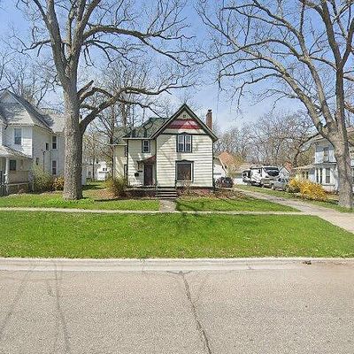 627 N Washington St, Owosso, MI 48867