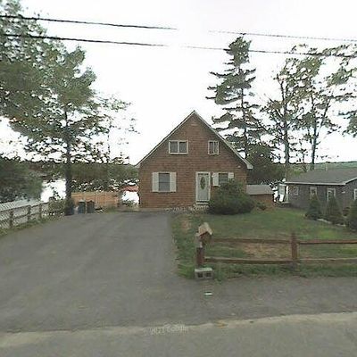 64 Lakeshore Dr, Dracut, MA 01826