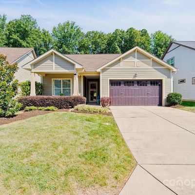 650 Tallulah Falls Dr, Denver, NC 28037