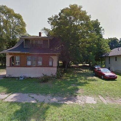 651 Broadway, Benton Harbor, MI 49022