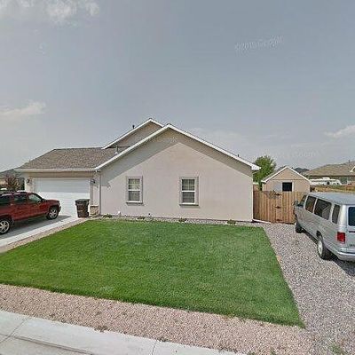 653 Opal Dr, Montrose, CO 81403