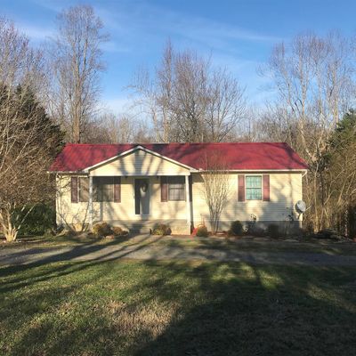 655 Eagle Creek Rd, Smithville, TN 37166