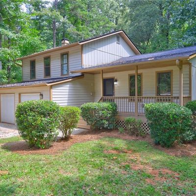 668 Fairforest Ct, Stone Mountain, GA 30088